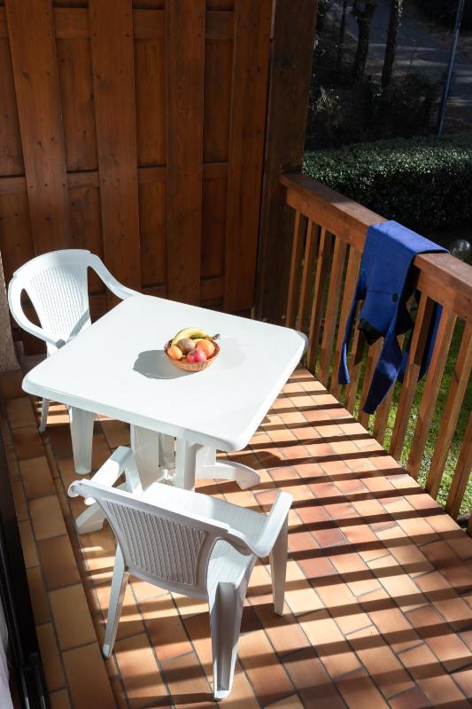 Studio (2 Adults + 1 Child) image 3