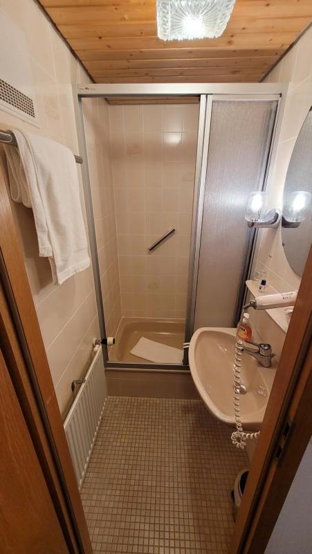 Single Room image 4