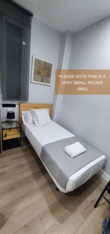 Small Single Room image 1