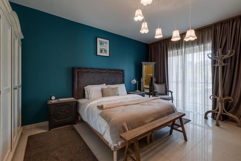 Studio Apartment image 4