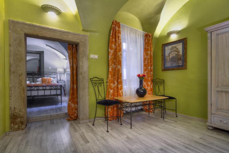 Superior Double Room image 4