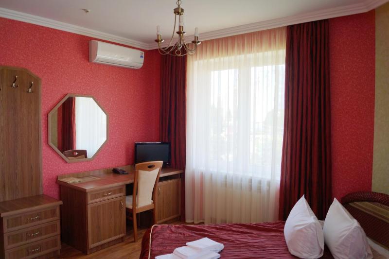 Single Room image 3