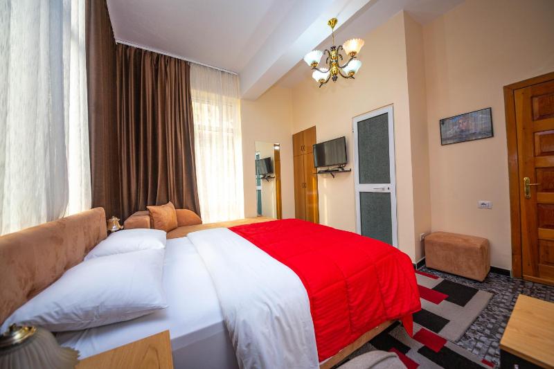 Standard Triple Room with Free Wi-Fi image 3