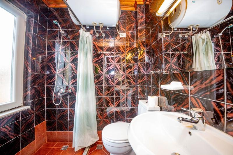 Standard Double Room with Free Wi-Fi image 4