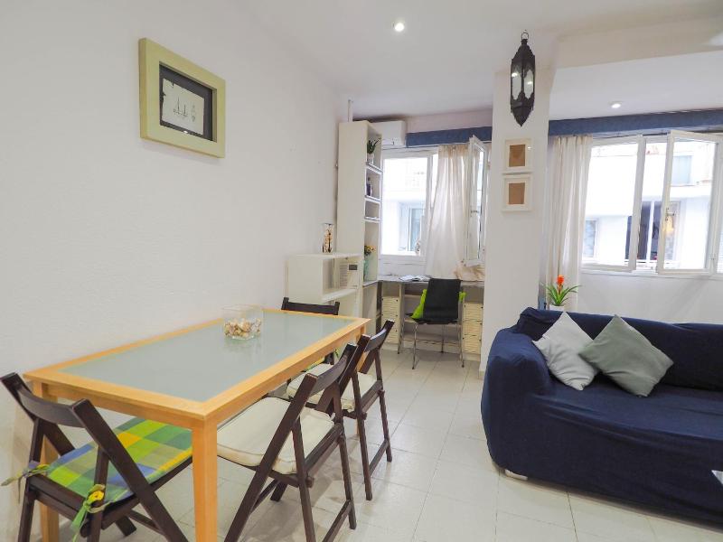 Sunflower Apartment by Hello Homes Sitges - image 19