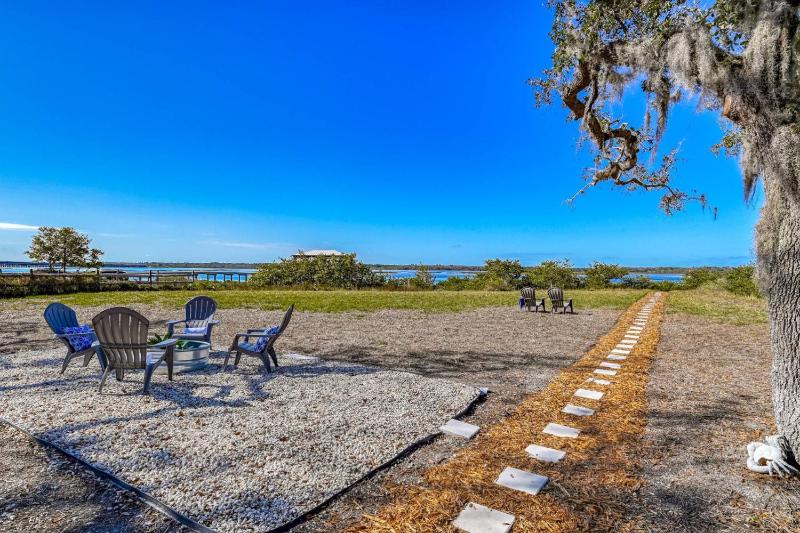 Anchors Away River House - image 27