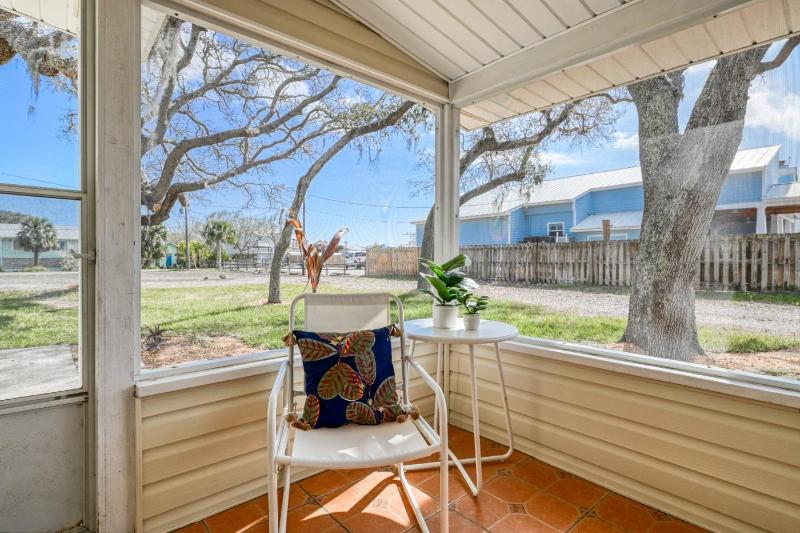Anchors Away River House - image 41
