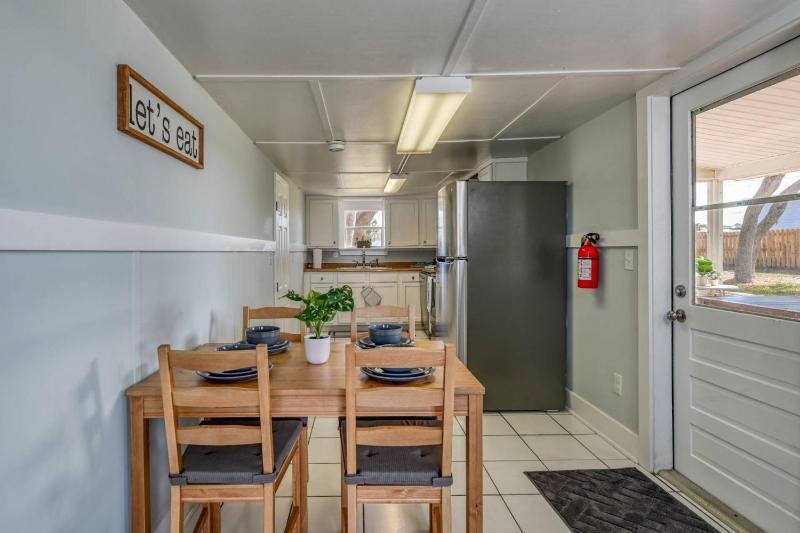 Anchors Away River House - image 16