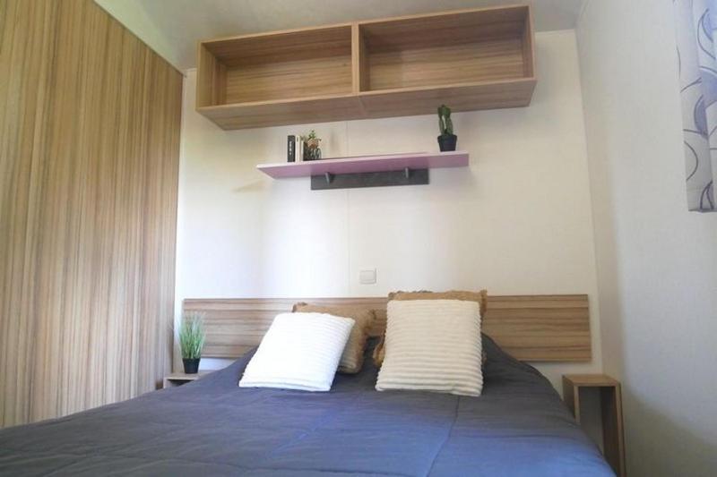 Mobile Home image 4