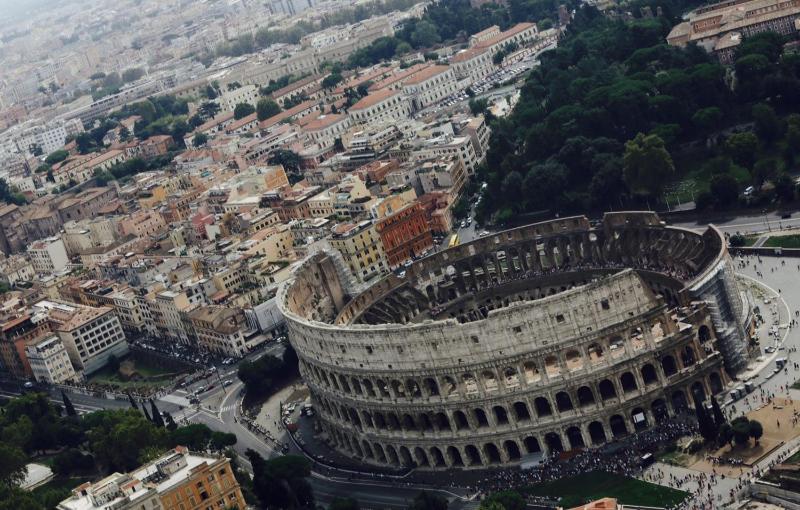 One-Bedroom Apartment with Terrace image 2