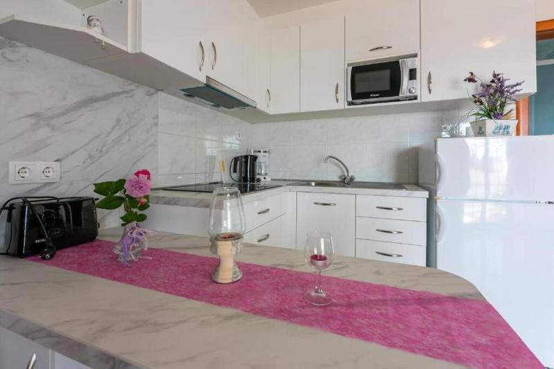 One-Bedroom Apartment with Balcony image 3