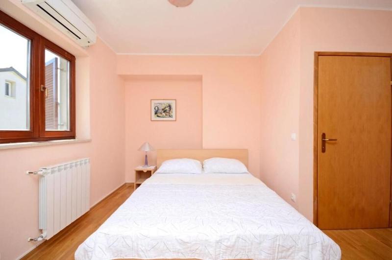 Apartments Ivanka - image 4