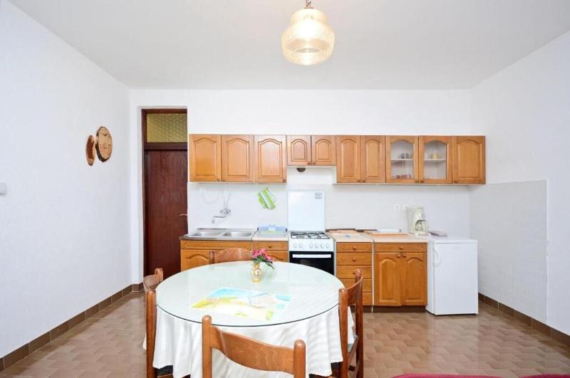 Apartments Ivanka - image 12