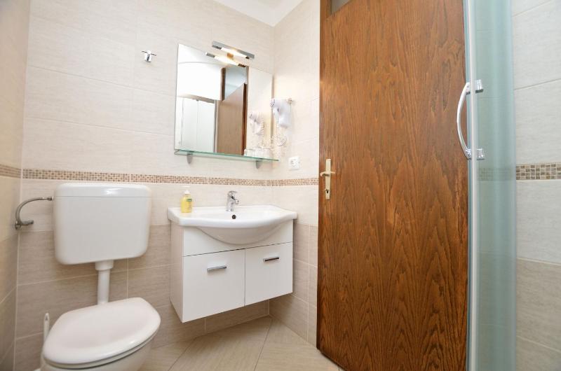 One-Bedroom apartment Standard image 2