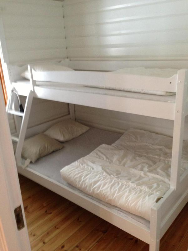 Two-Bedroom Cottage (6 Adults) image 4