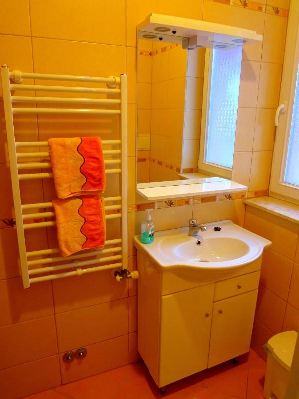 Triple Room with Private Bathroom image 2