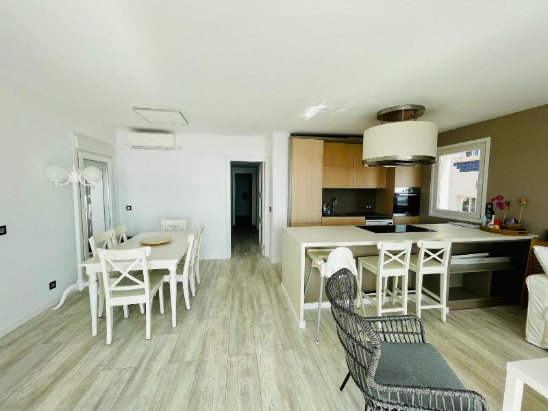 La Marina2 SeaView with amazing terrace - image 3
