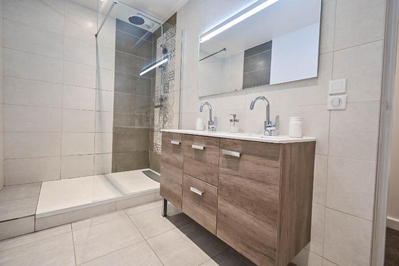 Two-Bedroom Apartment image 4