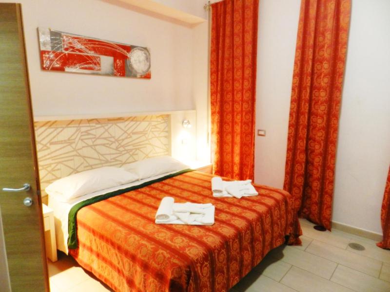 Double or Twin Room image 2