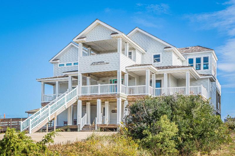 Driftwood - Village at Nags Head MP 15 Oceanfront Elevator Pool Hot Tub Pool Table Pets OK - image 1