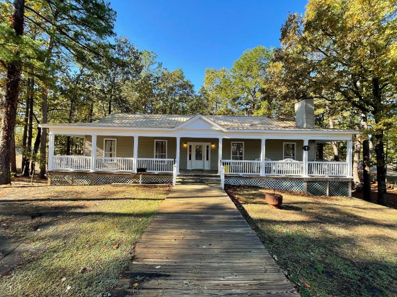 Two-Bedroom House image 1