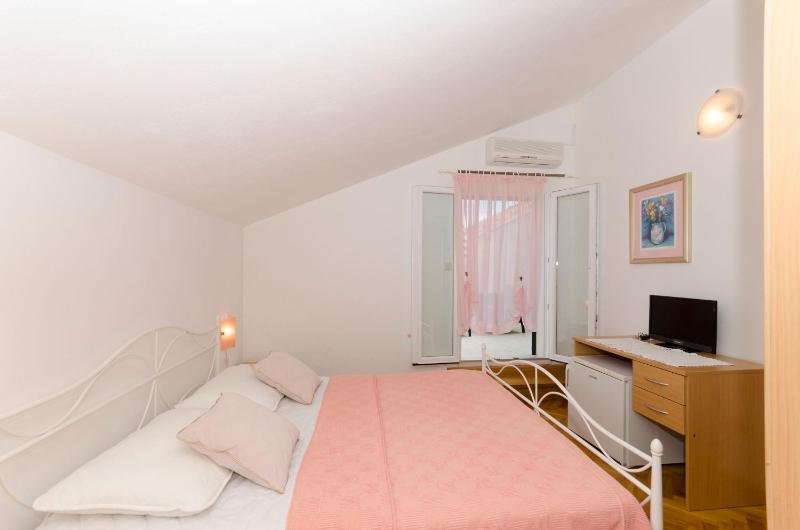Double Room Standard image 3