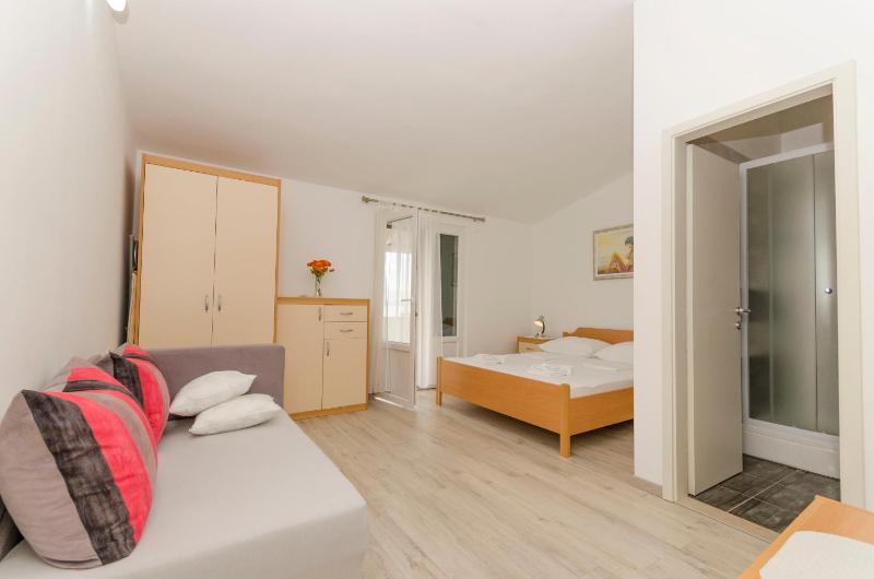 Apartments Klisovic - image 20