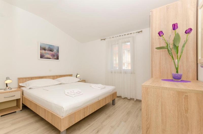 Apartments Klisovic - image 15