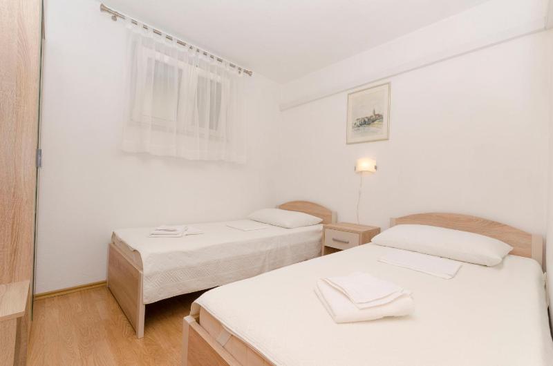 Apartments Klisovic - image 5