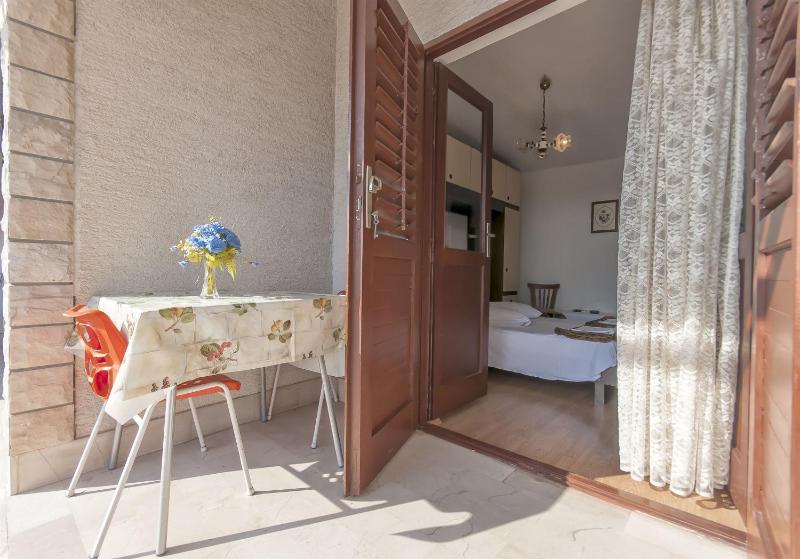 Apartment and Rooms Ivan - image 12