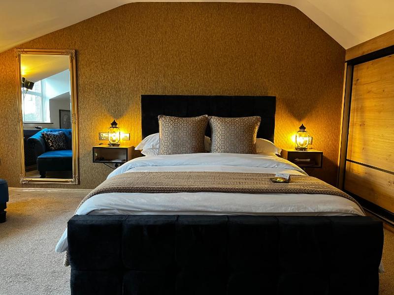 Deluxe Double Room image 1