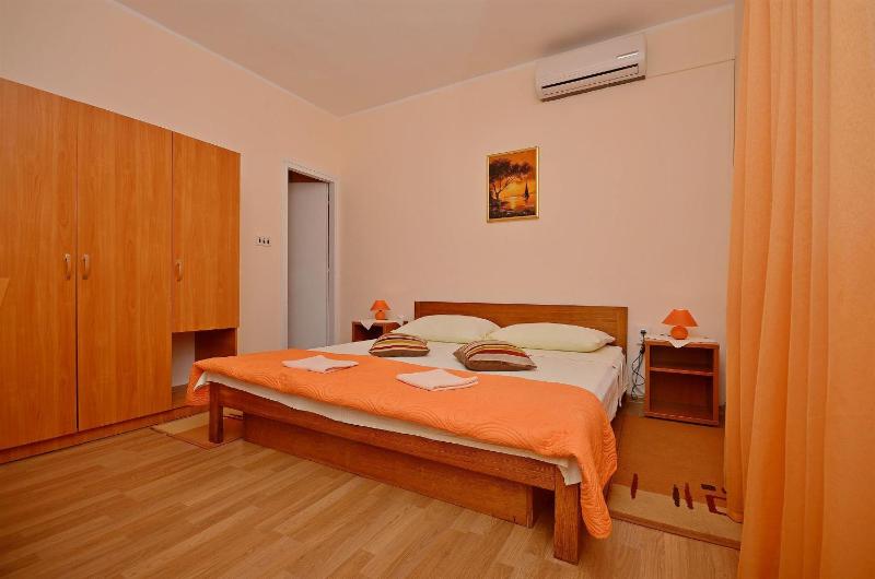 Apartment and Room Ivica - image 35