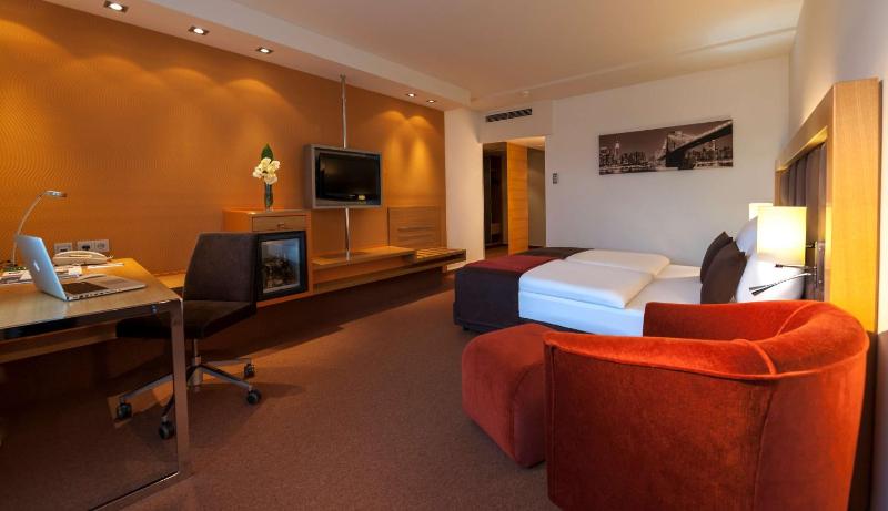 Standard Single Room image 4