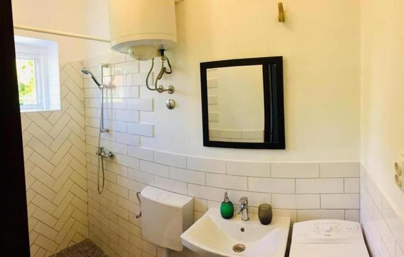 Four-Bedroom Holiday Home image 3
