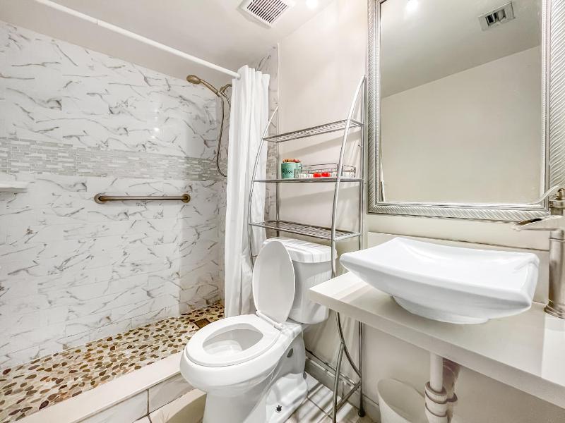 Hollywood Beach Hotels - image 43