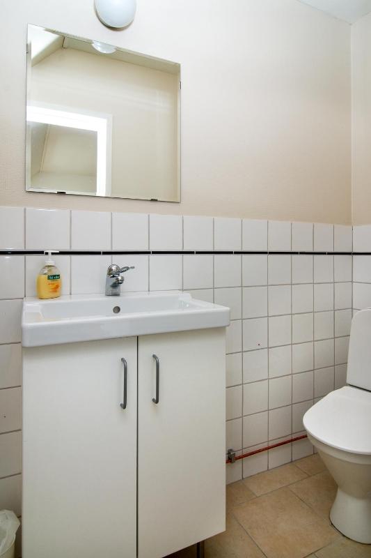Twin Room image 2