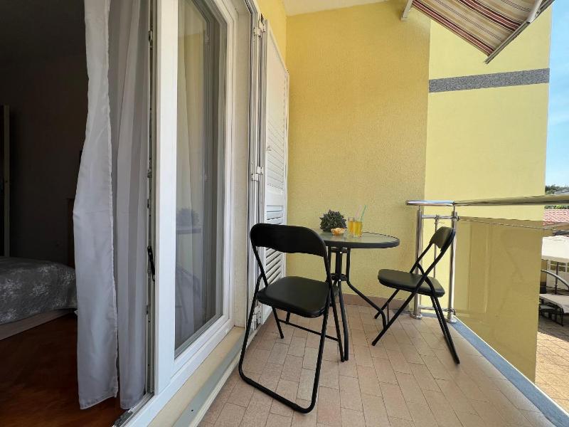 Apartments Ivona - image 2