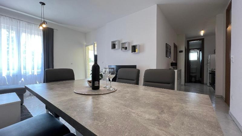 Apartments Ivona - image 10