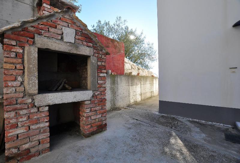Two-Bedroom Apartment with Sea View image 4