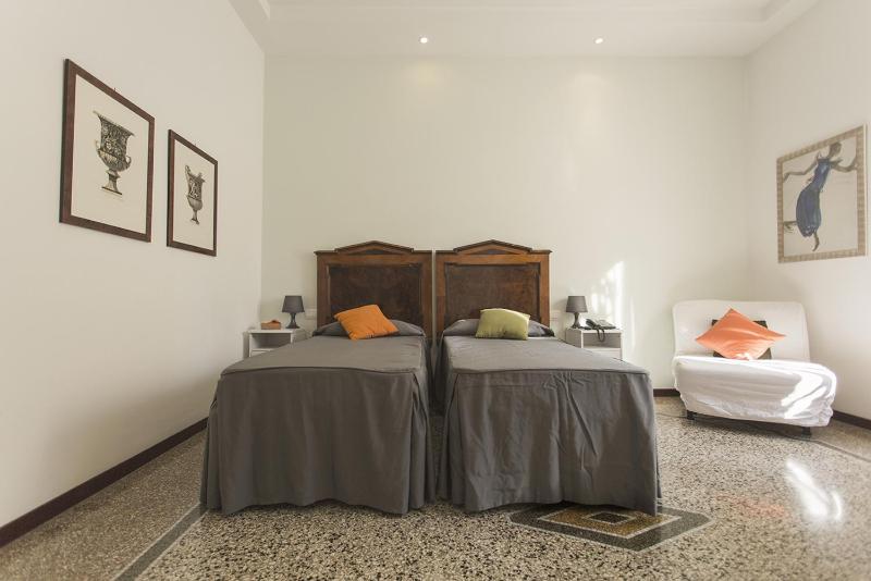 Double or Twin Room image 3