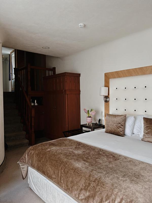 Deluxe Double Room image 1