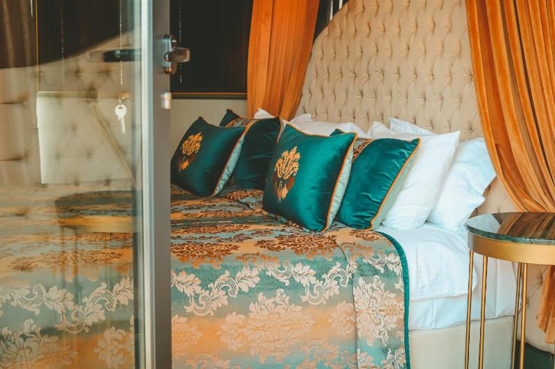 Presidential Suite image 1