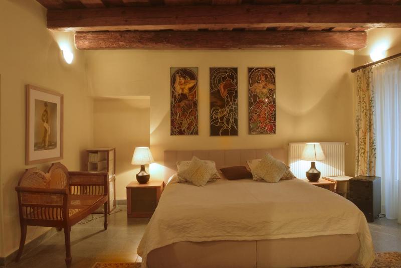 Deluxe Apartment image 3