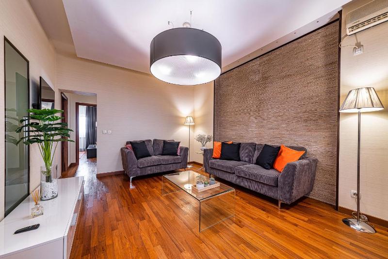 Victoria Secret - Central Apartment with View Images