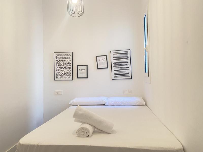 TarracoHomes TH10 Old Town Apartment Destral - image 12