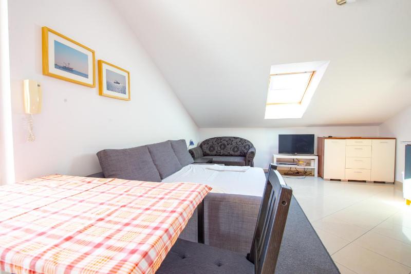 Apartment Margareta - image 8