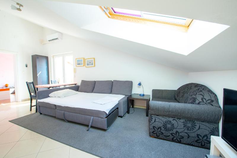 Apartment Margareta - image 11