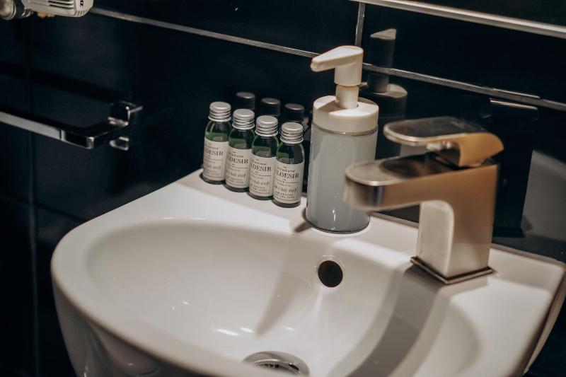 Redwood Hostel by EASY RENT Apartments - image 5