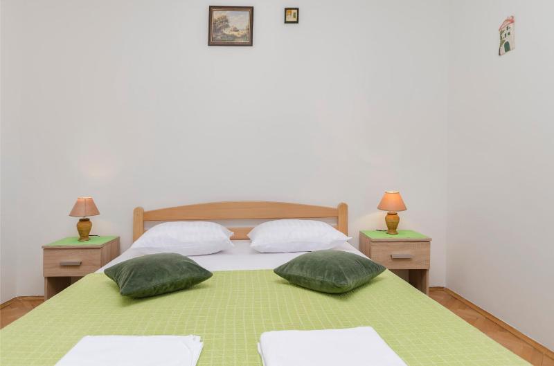 Apartment Roza - image 34