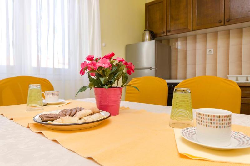 Apartment Roza - image 19